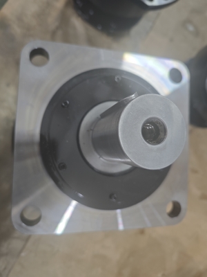 100-125r/minノーマルトルク 水力モーター 鋳鉄重量 30-110KG